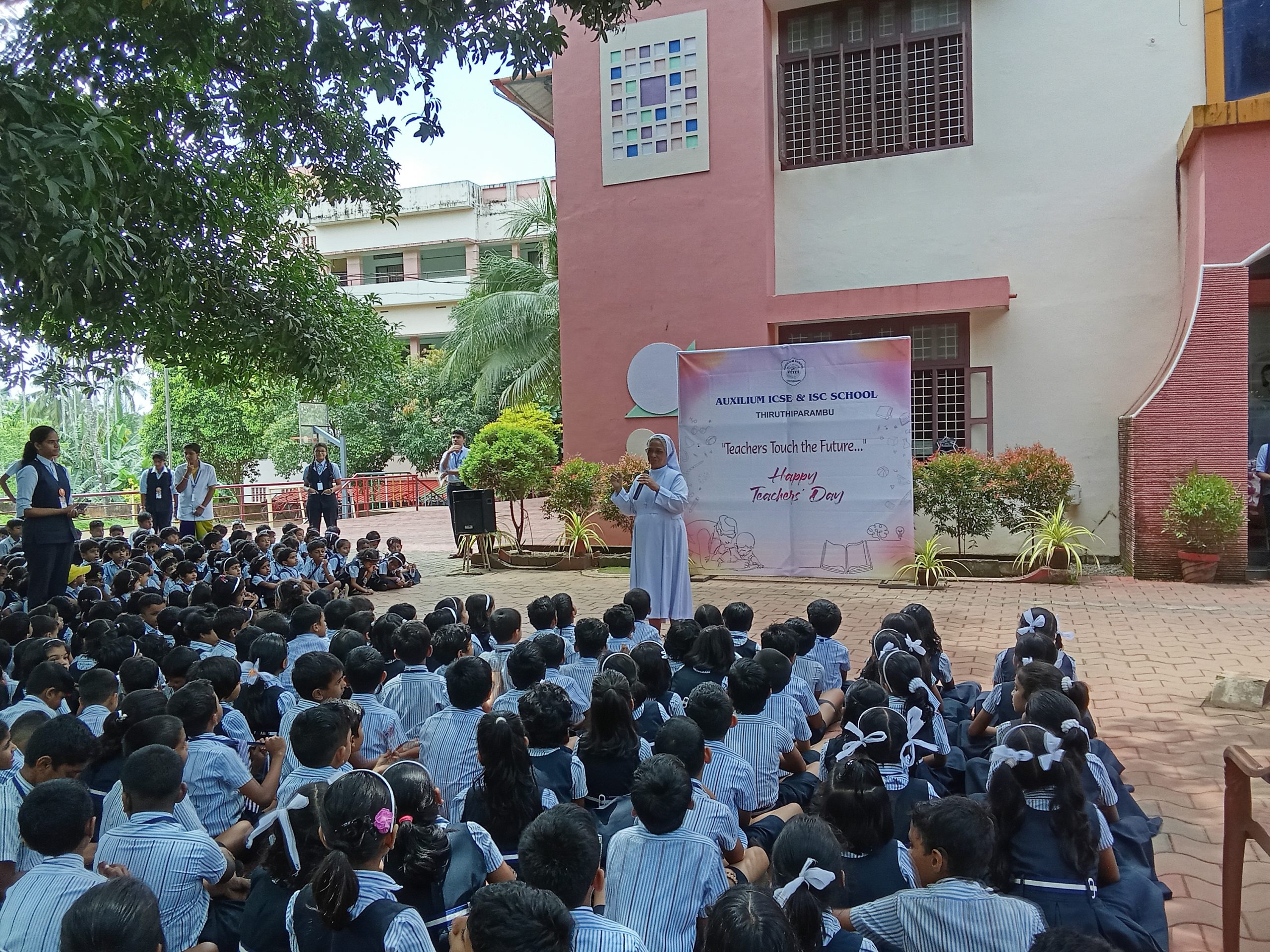 Thiruthiparambu Teachers Day 1